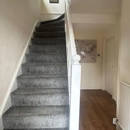 Whole House… It Is What It Is Feriehus
